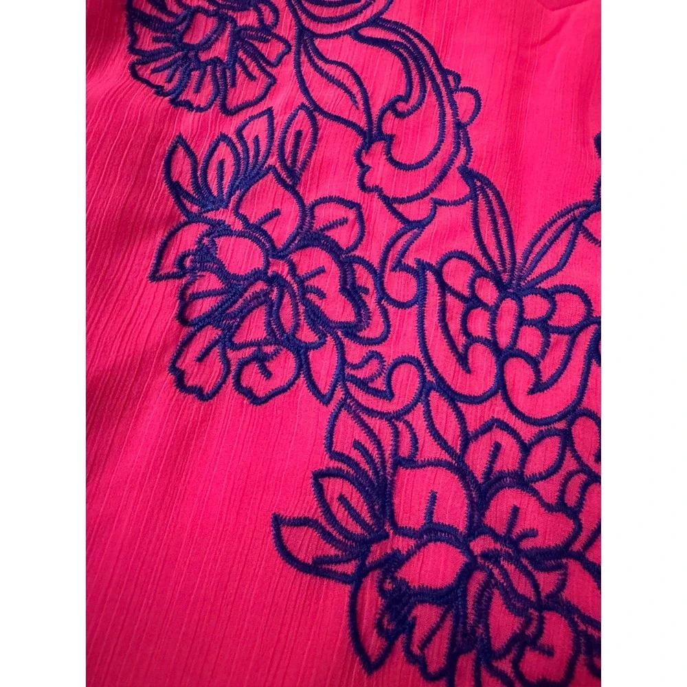 Torrid Sophie Pink Glo Blue Floral Embroidered Cami Tank Top 1 1X 14-16 15108236 - Picture 2 of 4